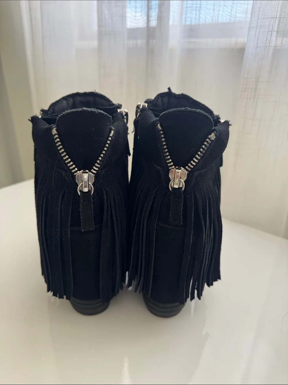 Steve Madden zipper texture